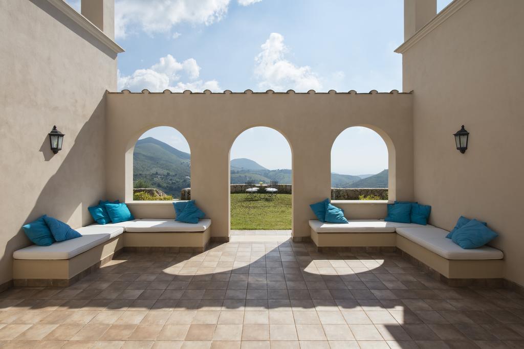 Collina Degli Ulivi 3*